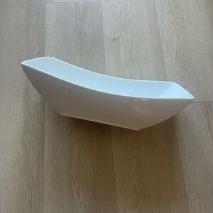 Threshold 96 Ounce Porcelain Square Serving Bowl